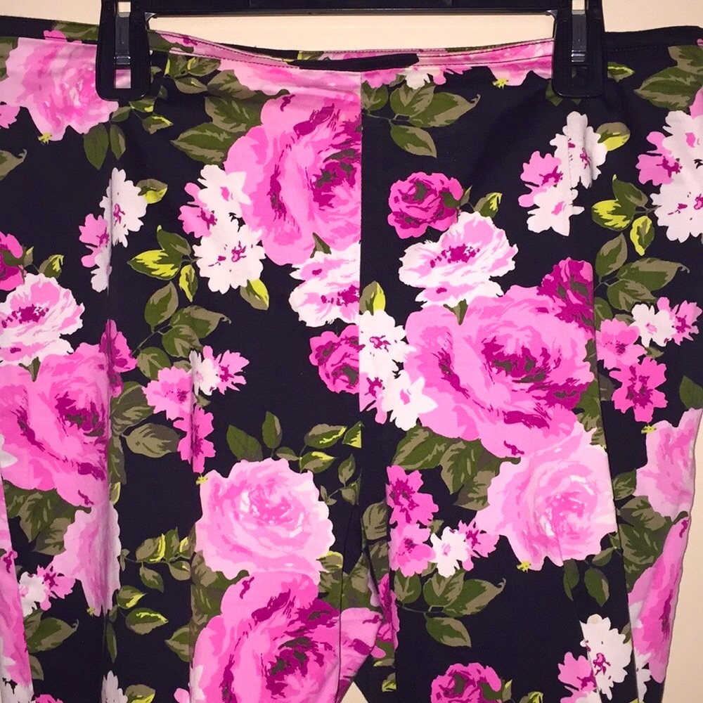 St. John's Bay Pink Floral Ankle Pants - Picture 5 of 8